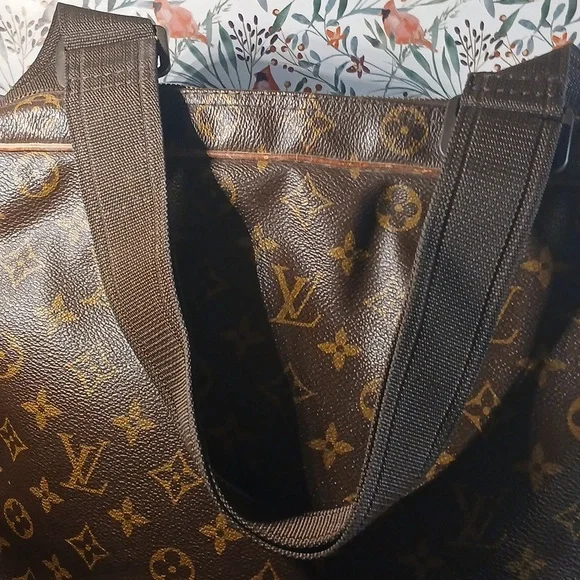 AUTHENTIC LOUIS VUITTON MONOGRAM DOUBLE COMARTMENT TRAVEL BAG. - Picture 16 of 16